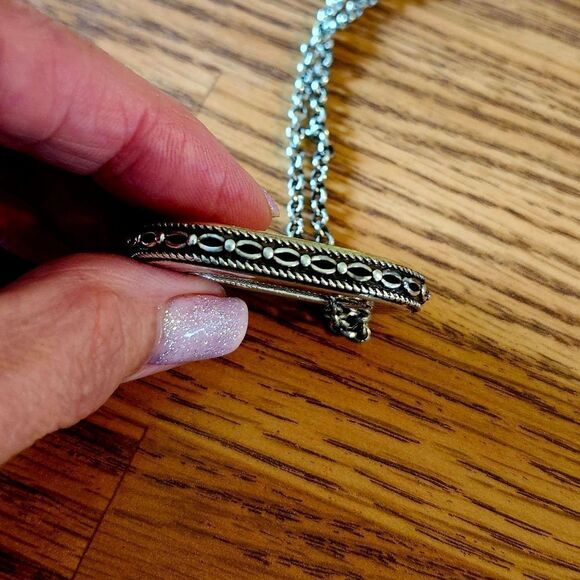 BRIGHTON "Desert Dusk" Gold snd Silver Reversible Pendant Necklace - Picture 5 of 10